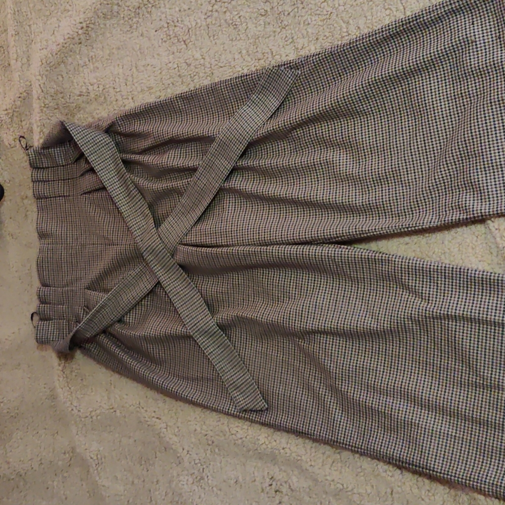 Wide leg high waisted houndstooth trouser from Zara